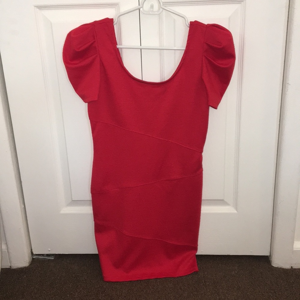 Timing Red dress